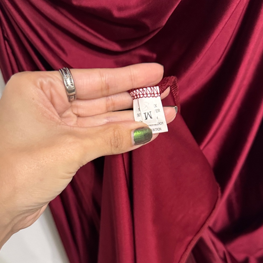 Price firm Burgundy Women’s Dress SIZE M - Bridesmaid Dress - wedding guest - Picture 8 of 10